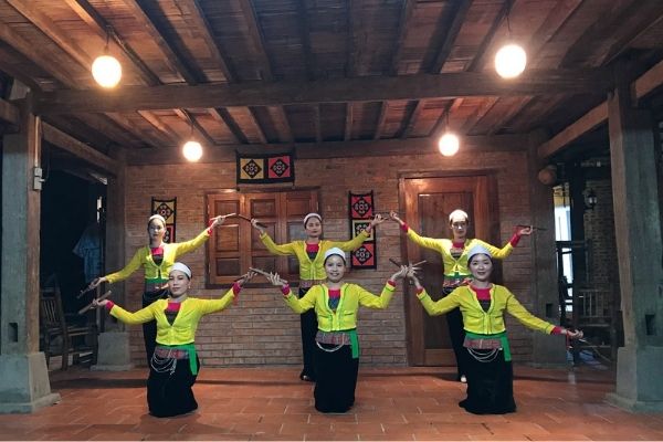 Điệu múa ở Mai Châu